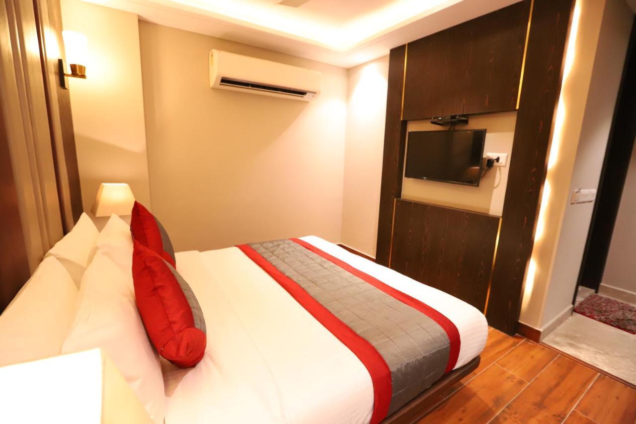 Hotel The Magic Tree - Paharganj นิวเดลี ภายนอก รูปภาพ