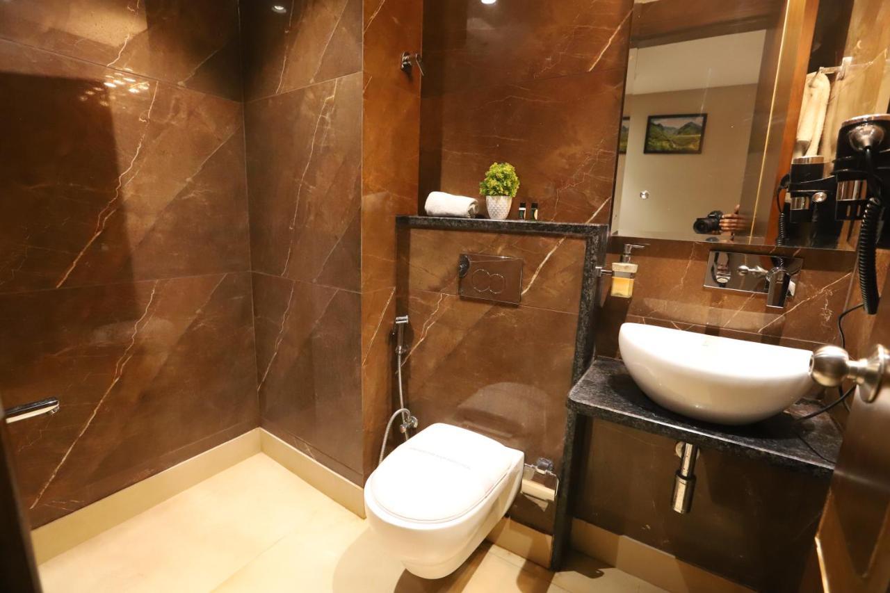 Hotel The Magic Tree - Paharganj นิวเดลี ภายนอก รูปภาพ