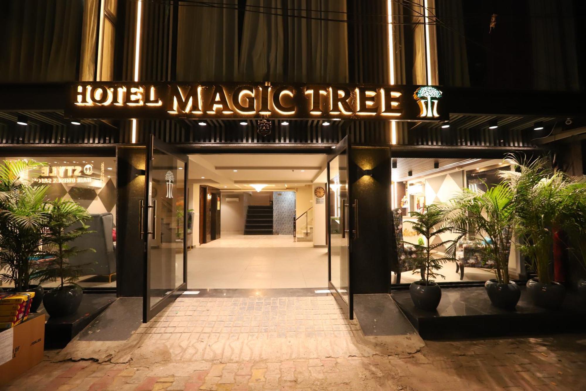 Hotel The Magic Tree - Paharganj นิวเดลี ภายนอก รูปภาพ