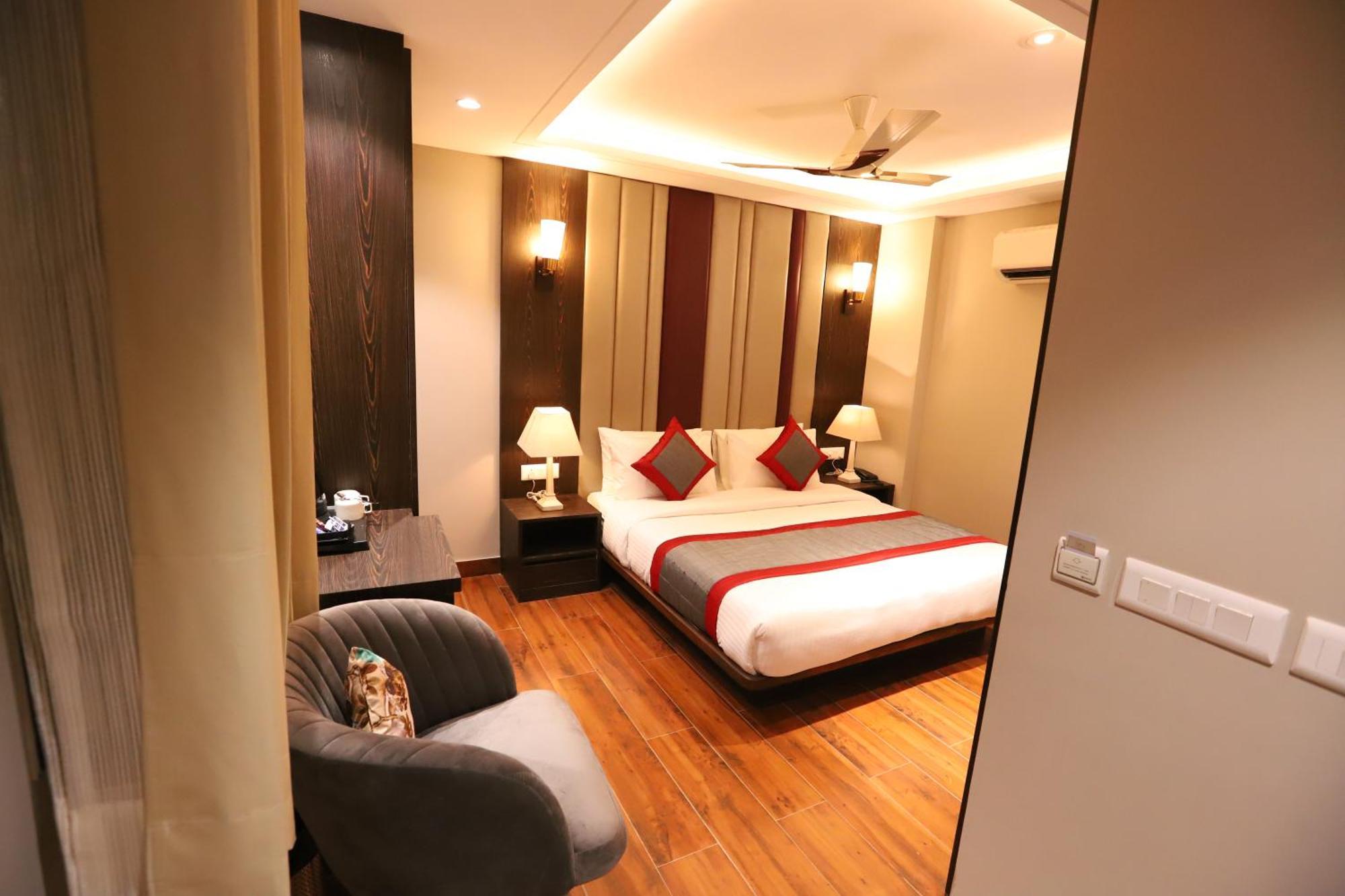 Hotel The Magic Tree - Paharganj นิวเดลี ภายนอก รูปภาพ