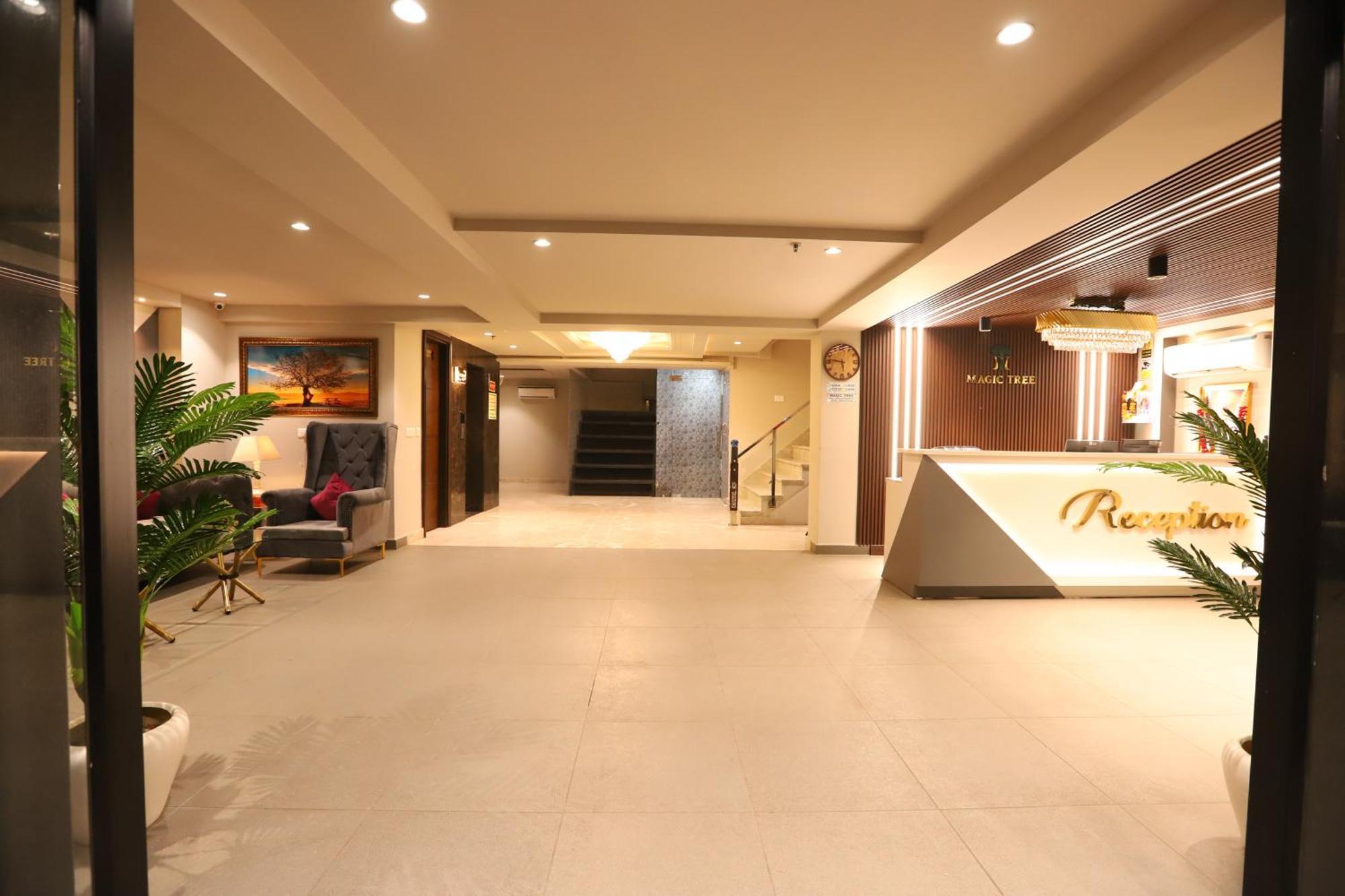 Hotel The Magic Tree - Paharganj นิวเดลี ภายนอก รูปภาพ