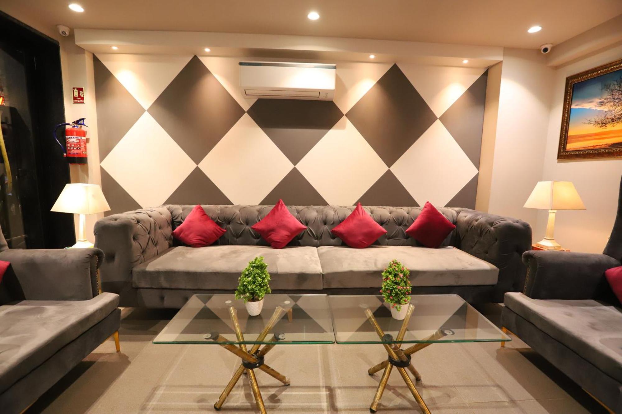 Hotel The Magic Tree - Paharganj นิวเดลี ภายนอก รูปภาพ