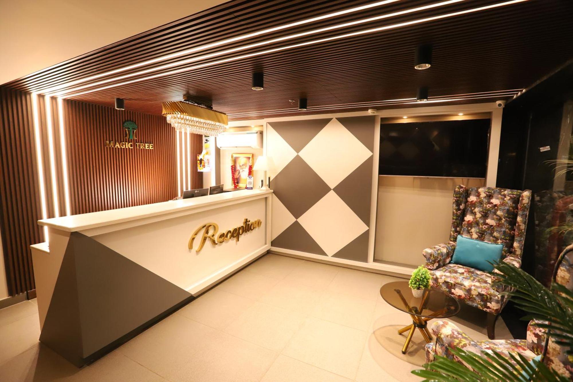 Hotel The Magic Tree - Paharganj นิวเดลี ภายนอก รูปภาพ
